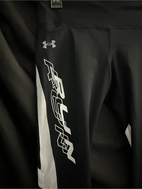 Under Armour Black and White Performance Compression Leggings MD - Image 5