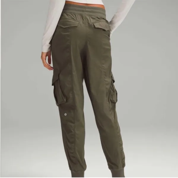 Lululemon Dance Studio Relaxed-Fit Mid-Rise Cargo Jogger Army Green size m - Image 3