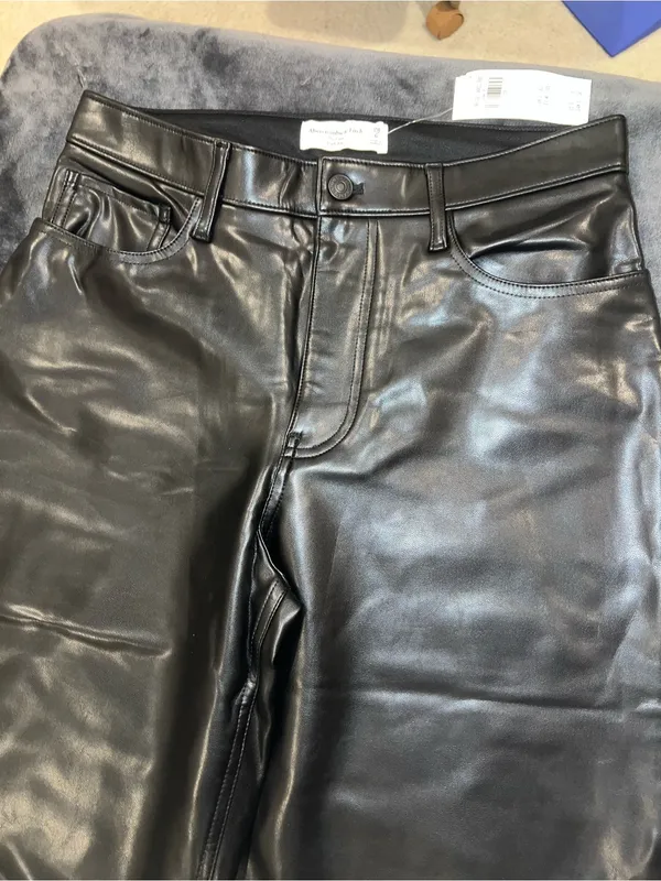 Abercrombie & Fitch Vegan Leather High Rise Loose Pant in Black Size 28 / 6 NWT - Image 11