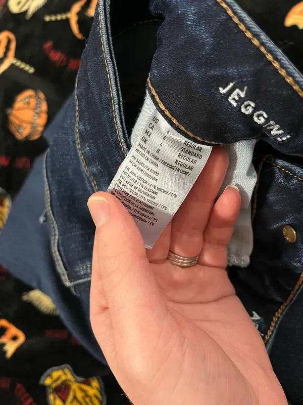 Outfitters Jeans - Image 3