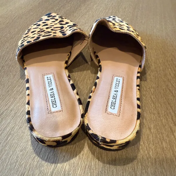 new Chelsea & Violet Eve 6.5 cheetah cowhair mule flat slip on shoes 2827 - Image 9