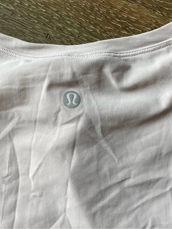 lululemon athletica Performance Tee Quick Pace Short Sleeve Size 10 - Image 7