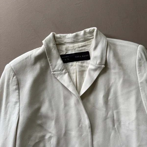Zara Lightweight One Button Blazer - Image 3