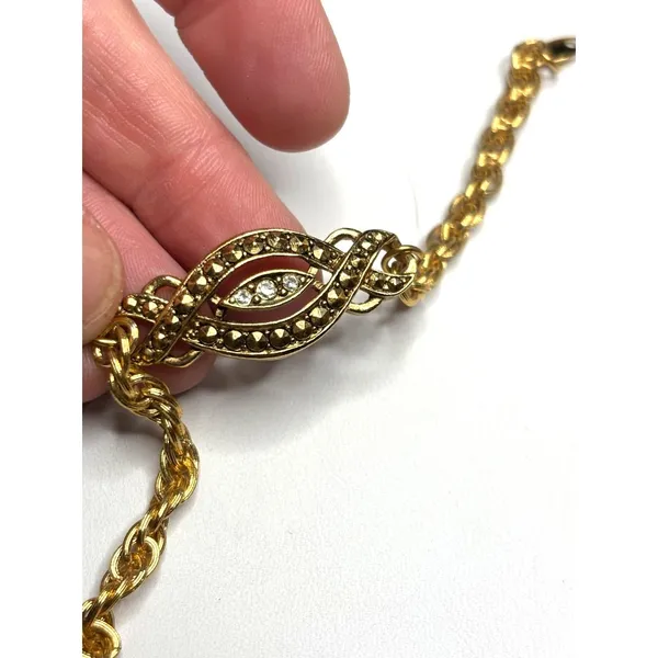 AVON Gold-Tone Rope Chain Bracelet W/ Rhinestone & Intricate Centerpiece Design - Image 2