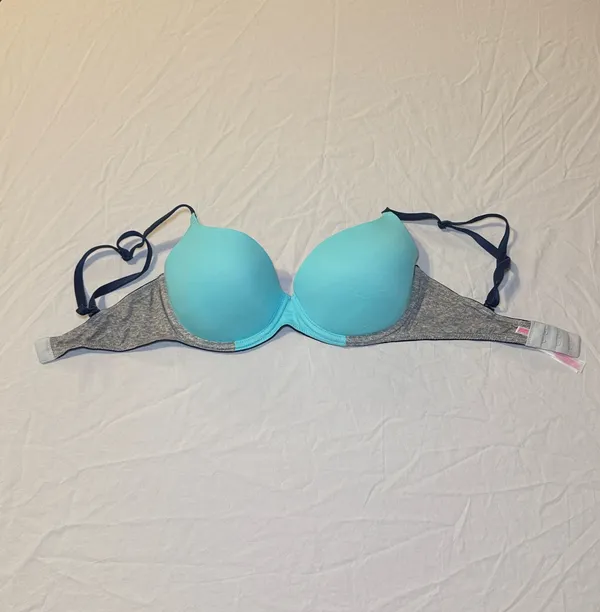 Victoria's Secret Wear Everywhere Lightly Lined Bra 32D - Image 3