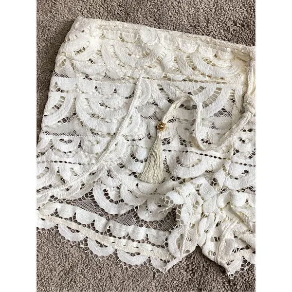 New. Pilyq ivory lace coverup shorts. Retails $144. XS/S - Image 8