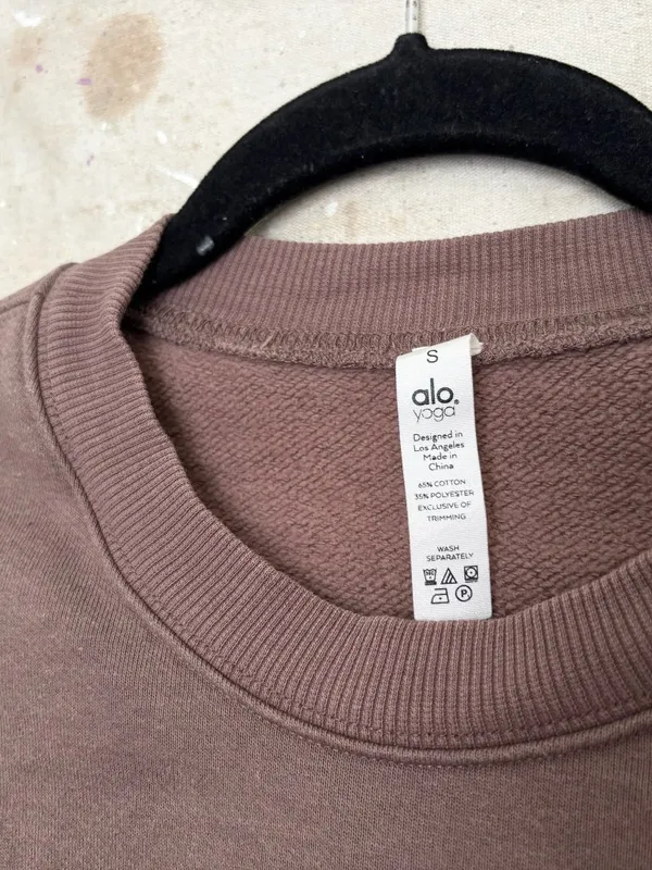 ALO Yoga Devotion Crewneck in Hot Cocoa - Image 3