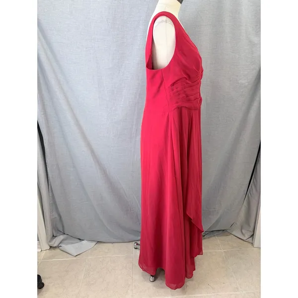 Azazie Red Chiffon Ruched V-Neck Formal Bridesmaid‎ Gown Plus A18 - Image 8