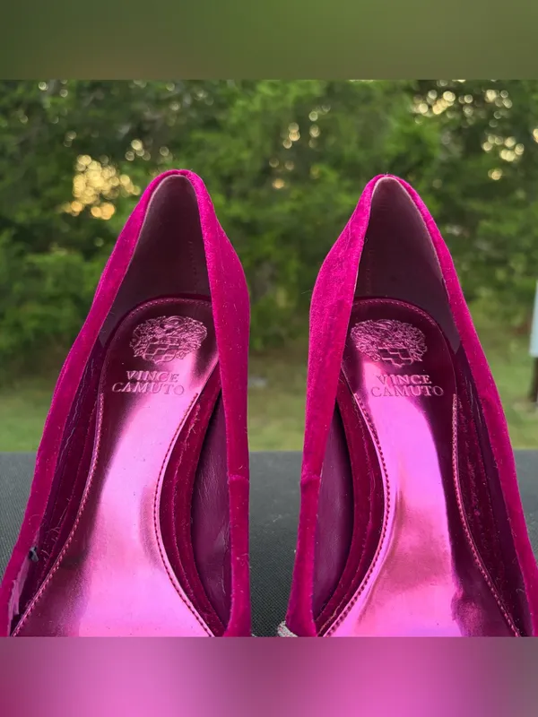 Vince Camuto Faine Magenta Velvet Rhinestone Bow Pointed Toe Pumps Heels Shoes 8 - Image 7