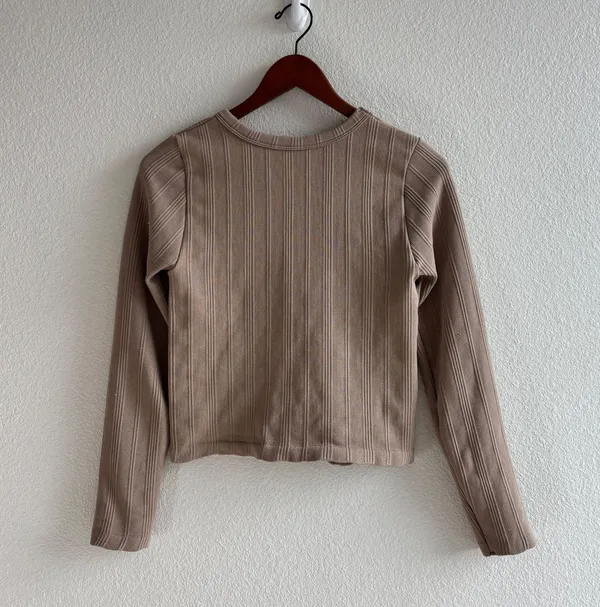 Faded Rose Tan Long Sleeve Crop Top - Image 4