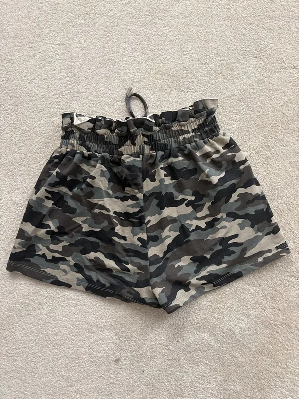 Endless Rose Camo Shorts - Image 2