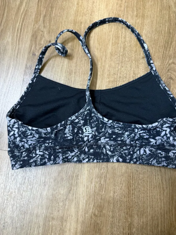 Lululemon Flow Y Bra - Image 2