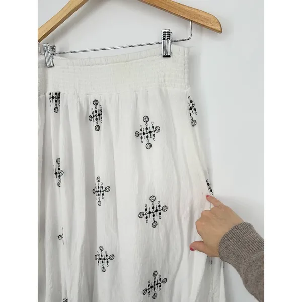 Kings Road Size Large White Black Midi Skirt‎ Smocked Boho Asymmetrical Festival - Image 4