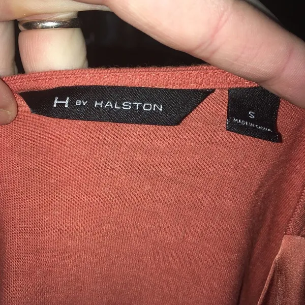 H by Halston sleeveless tangerine flowy S blouse - Image 2