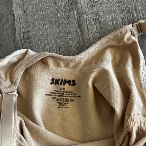 New skims shapewear l/xl - Image 2