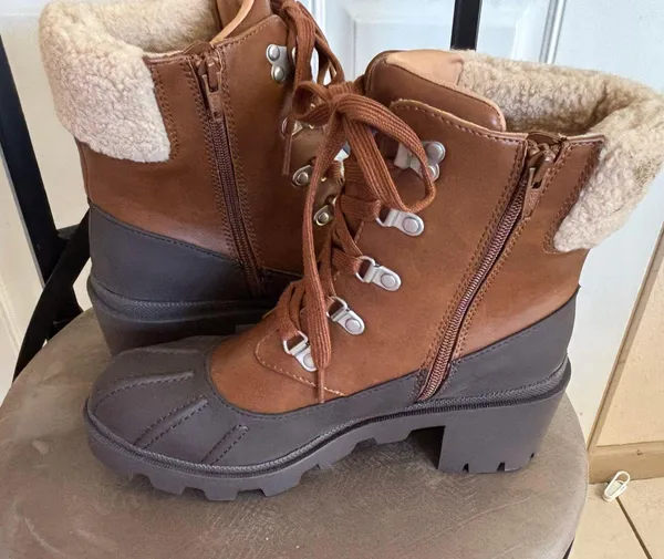 Universal Threads Size 9  Boots - Image 3