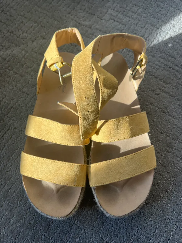 Yellow Platforms Sandals - Image 4