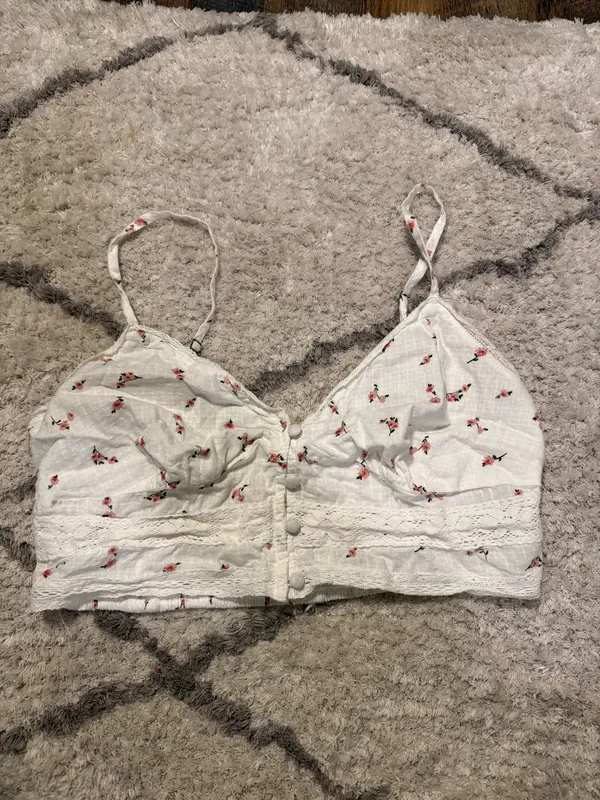 Floral Cropped Aeropostale Top - Image 2