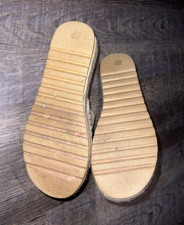 Beach Platform Sandals - Image 6