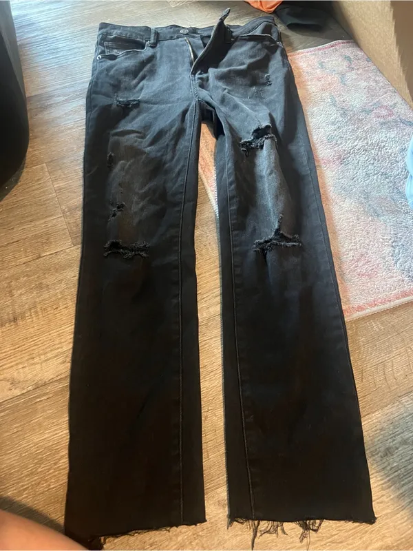 Risen Black Distressed Straight-Leg Jeans size 30 - Image 3