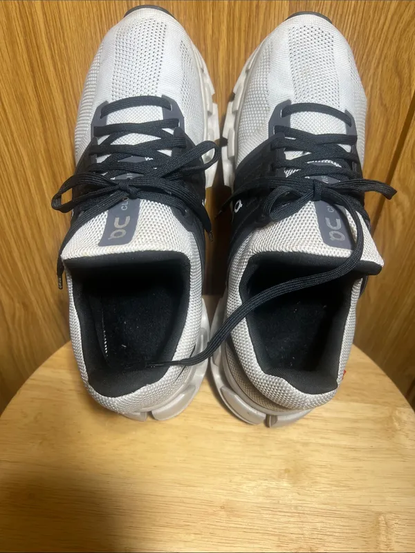 On Running Light Gray and Black Men's Athletic Running Shoes - Image 5