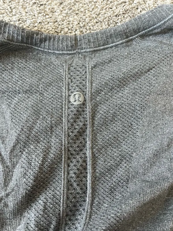 Lululemon Shirt Swiftly Tech Short Sleeve - Image 2