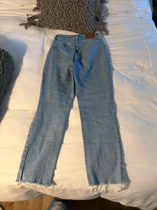 Madewell Light Blue Straight-Leg Distressed Jeans - Image 3