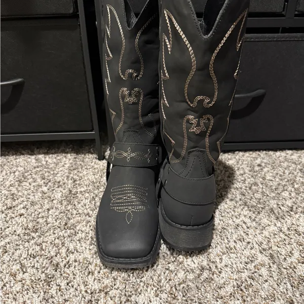 Cushionare Black Western Embroidered Women's Boots - Image 3