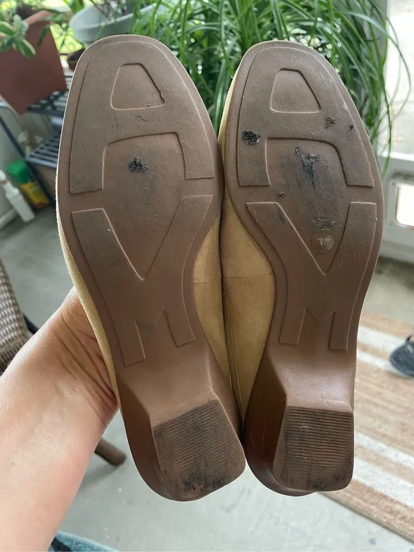 ANTONIO MELANI Suede Beige Mules Women's with a small comfortable heel 7.5 - Image 6