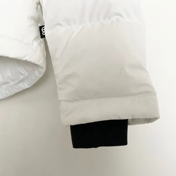 Aritzia The Super Puff™ Shorty cliMATTE™ Down Puffer Jacket White M - Image 5