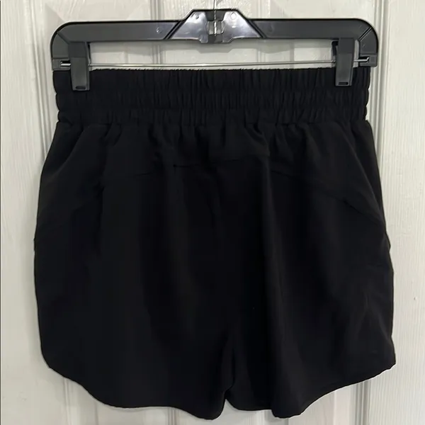 Black Athletic Shorts with Elastic Waistband and Moisture-Wicking Fabric - Image 2