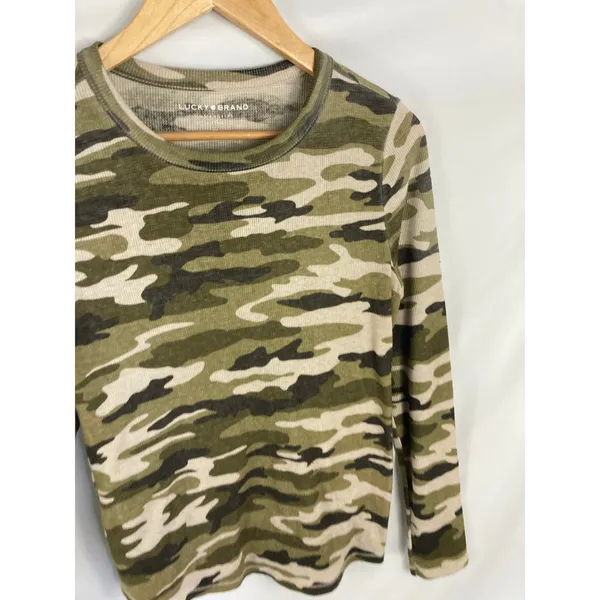 Lucky Brand Camo Thermal Waffle Long Sleeve Top Size Medium - Image 2