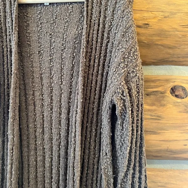 BKE Ribbed Popcorn Cardigan Sweater - Image 4