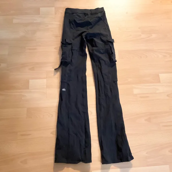 Alo Yoga High-Waist Catch The Vibe Flare Legging Black XXS - Image 8