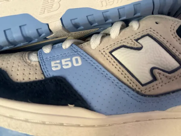 New balance 550s blue and white - Image 2
