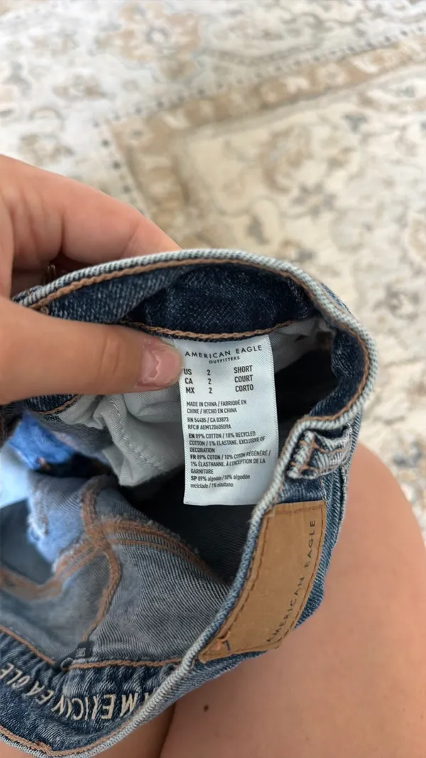 American Eagle Super High-Rise Straight Jeans - Image 3