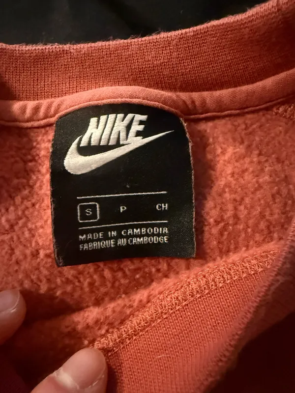 {NIKE} Women’s Coral Pink Cropped Big Swoosh Pullover Sweatshirt - Small - Image 3