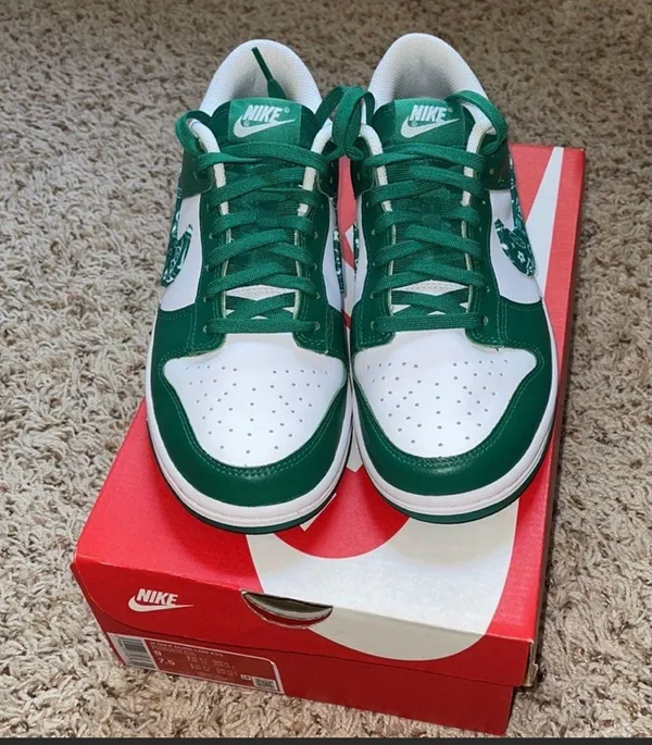 Nike Dunk Low Green Paisley - Image 2