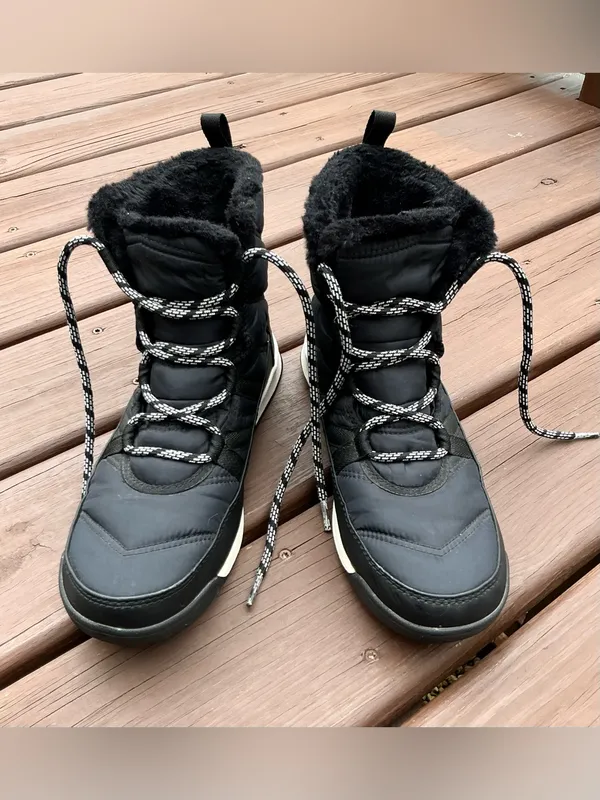 Lightweight SOREL Faux-Fur Lined Women's Boots ❄️☃️ - Image 8