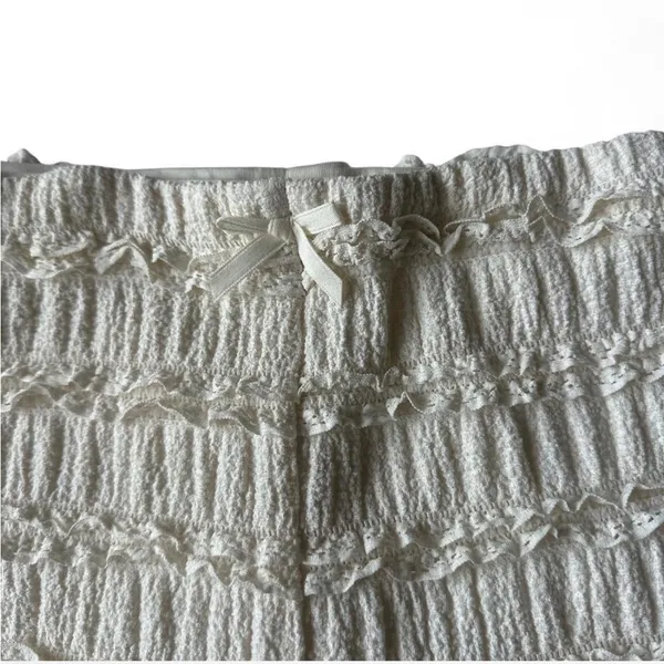 Wild Fable cream colored ruffle bloomer shorts - Image 2