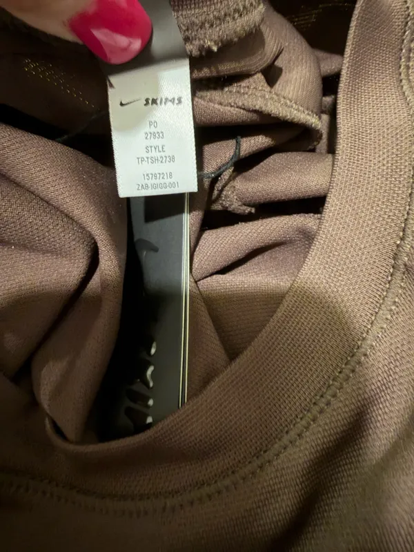 NWT Nike Skims Airy baby tee size XL dark sepia sold out color - Image 10