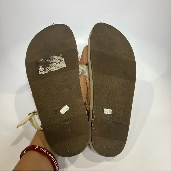 American Eagle patchwork criss‎ cross sandals white pink tan women’s size 9 - Image 8