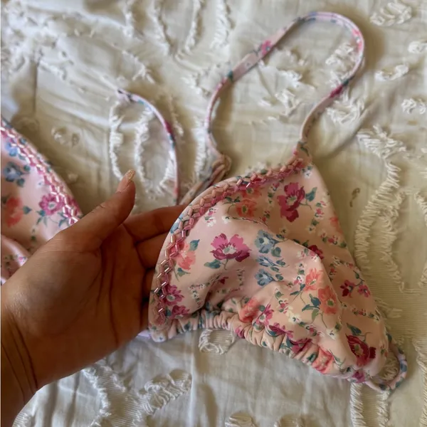 Hollister Size S/M Pink Floral Triangle Bikini Set - Image 4
