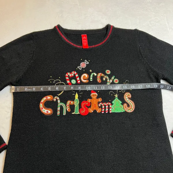 Women's Merry Christmas Crewneck Pullover Knit Sweater Size Medium Holidays - Image 7