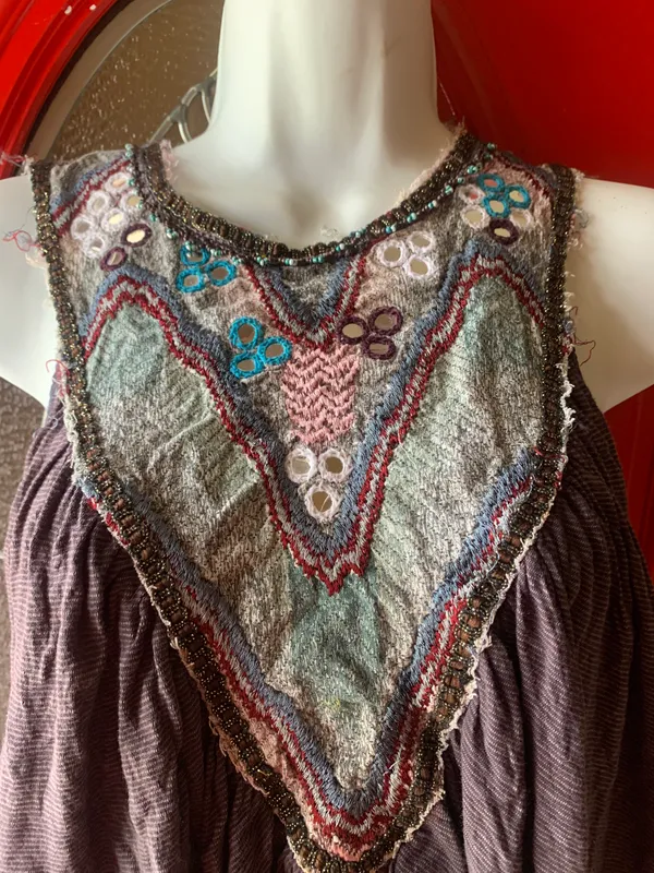 EMBELLISHED TOP - Image 3
