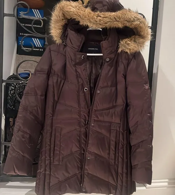 puffer hooded jacket size Medium Read Notes - Image 3