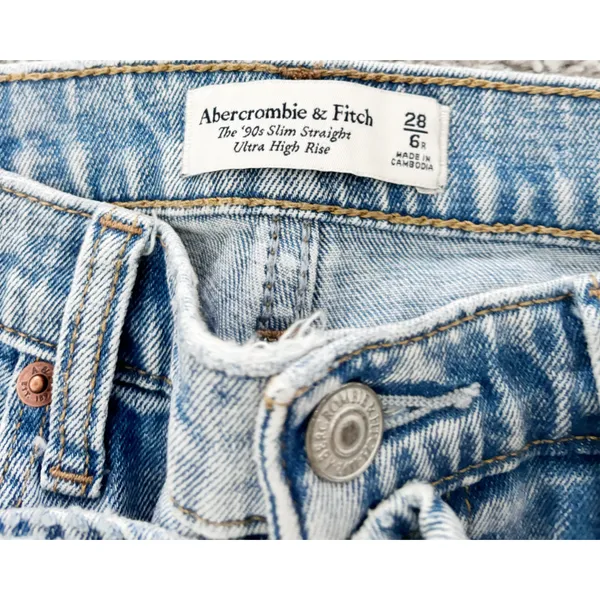 Abercrombie 90s Slim Straight Jeans - Image 3
