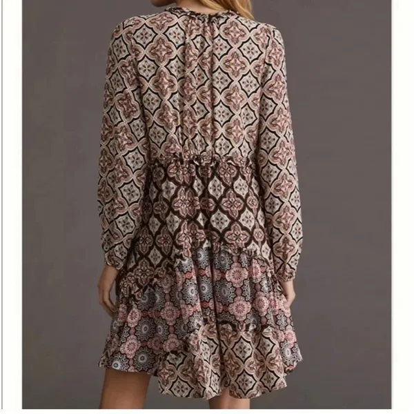 Anthropologie Women’s Tiered V Neck Mini Dress Neutral‎ Motif Size X Small - Image 2