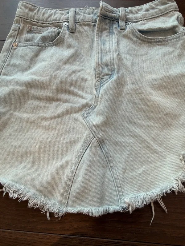 We The Free Free People Going Rogue Frayed Denim Skirt Size 26 - C33-006 - Image 6