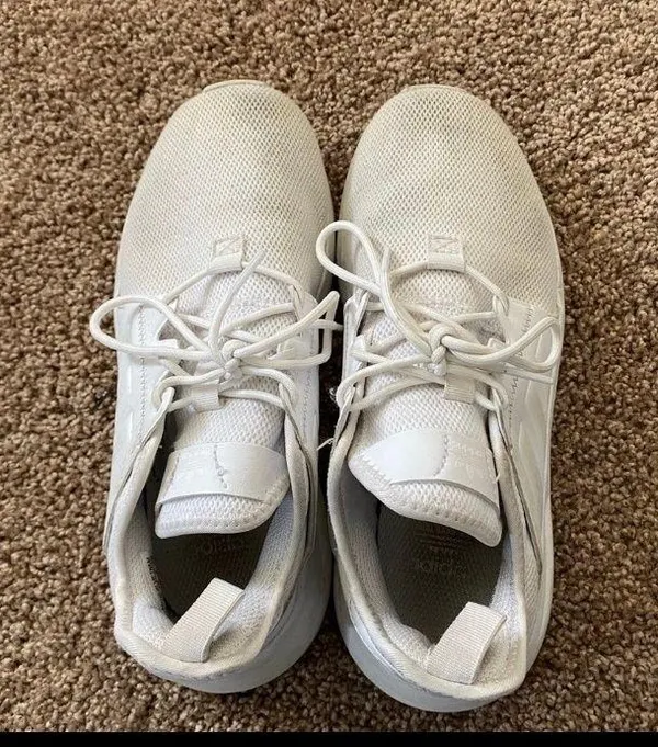 Adidas White Sneaker - Image 2